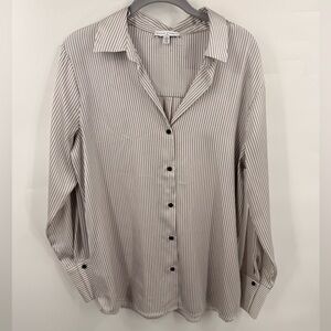 NWT Maison d'Amelie Women  Button Down Shirt Size Medium Classic Career Office